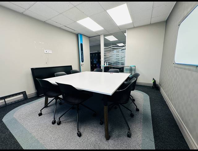 574M² OFFICE TO LET IN WOODMEAD